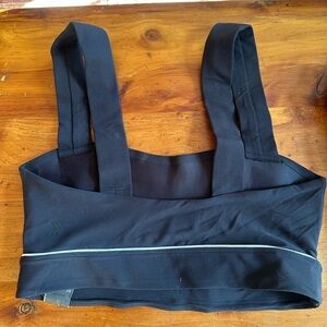 NWT Target “All in Motion” Brand Black Sports Bra Sz M